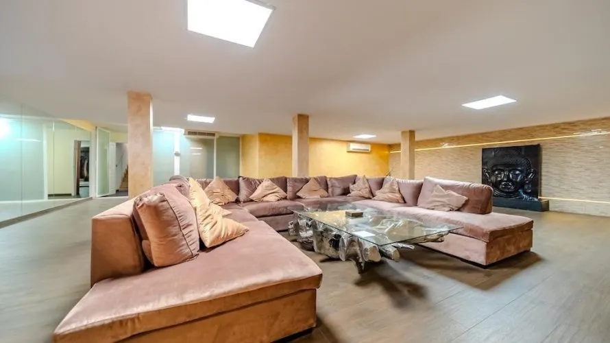 5 bedrooms villa for sale , Torrevieja, Spain No. 611 № 13