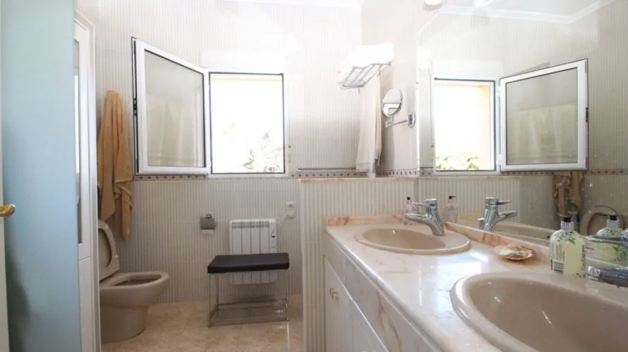 5 bedrooms villa for sale , Cabo Roig, Spain No. 554 № 10