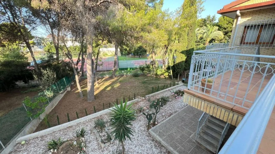 4 bedrooms villa for sale , Campoamor, Spain No. 562 № 15