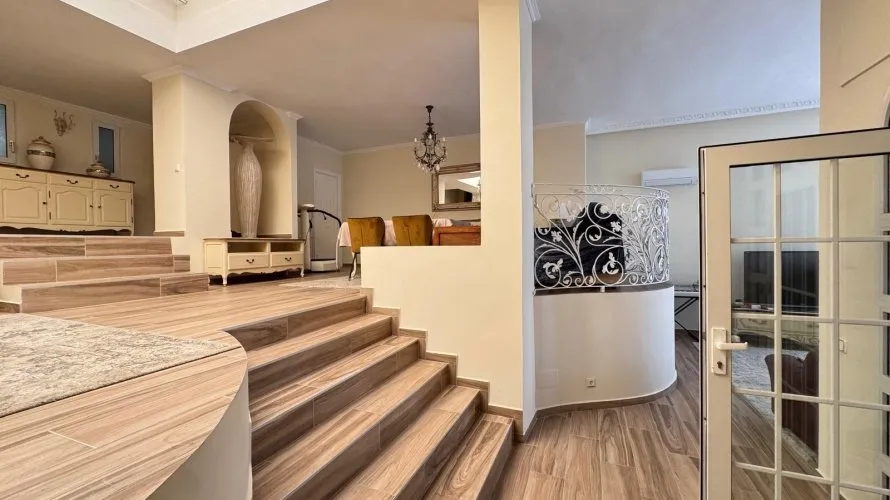 5 bedrooms villa for sale , Campoamor, Spain No. 618 № 4