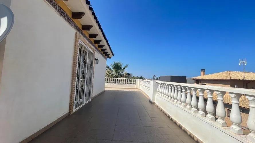 5 bedrooms house for sale , Torrevieja, Spain No. 630 № 26
