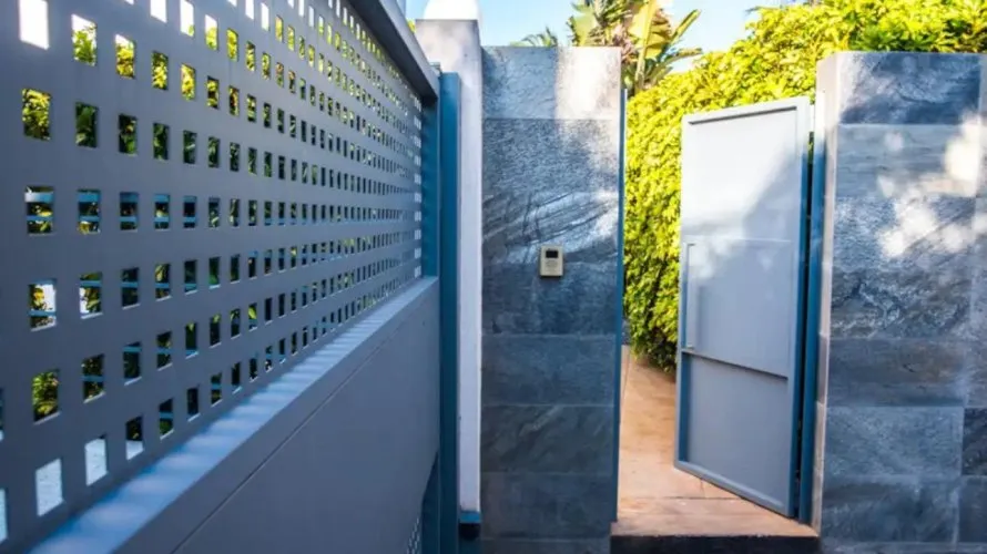 4 bedrooms villa for sale , Albir, Spain No. 549 № 1
