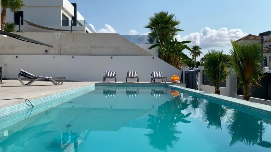 6 bedrooms villa for sale , Finestrat, Spain No. 640 № 17