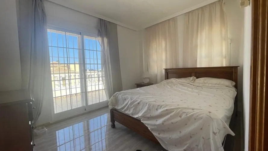 5 bedrooms house for sale , Torrevieja, Spain No. 630 № 12