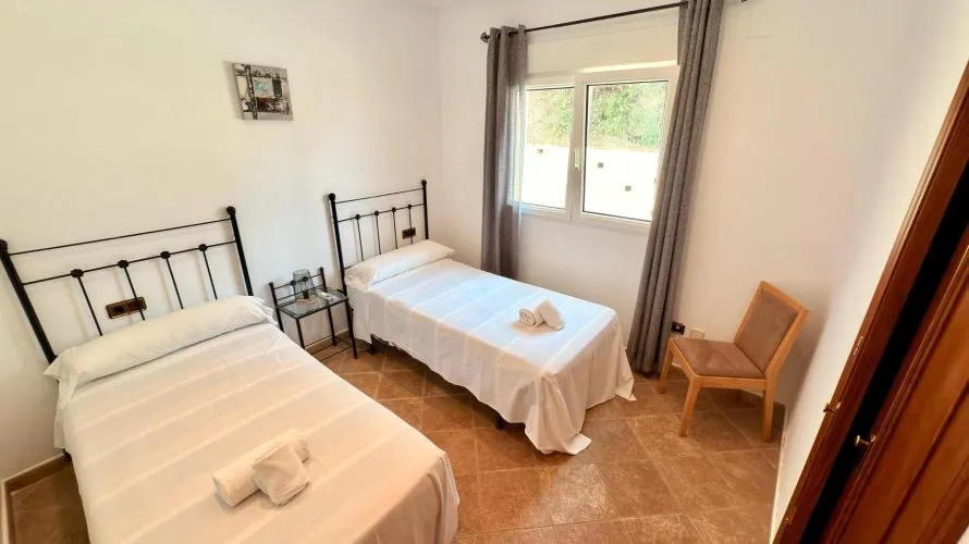 5 bedrooms villa for sale , Calpe, Spain No. 596 № 4
