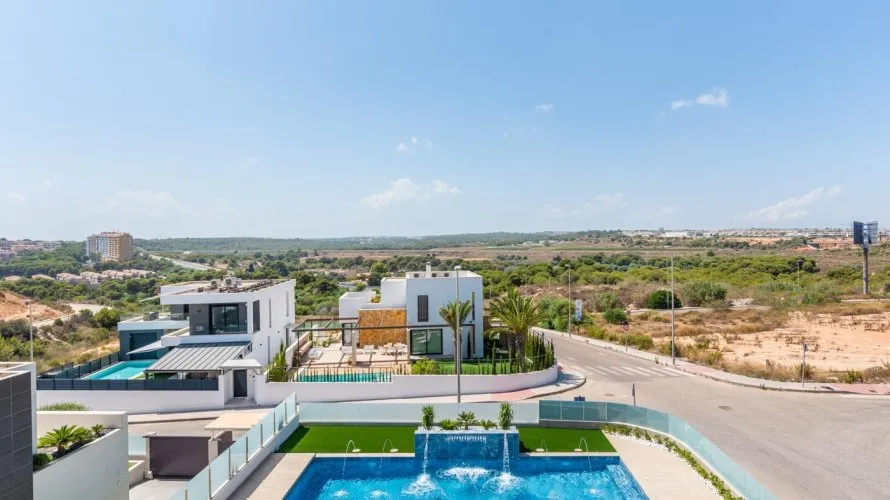 3 bedrooms villa for sale , Campoamor, Spain No. 573 № 10