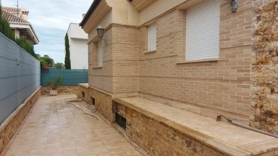 5 bedrooms villa for sale , La Veleta, Spain No. 476 № 13