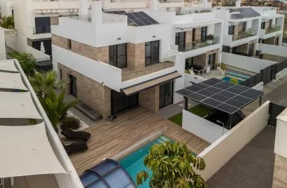 120m² villa for sale , Los Montesinos, Spain No. 697