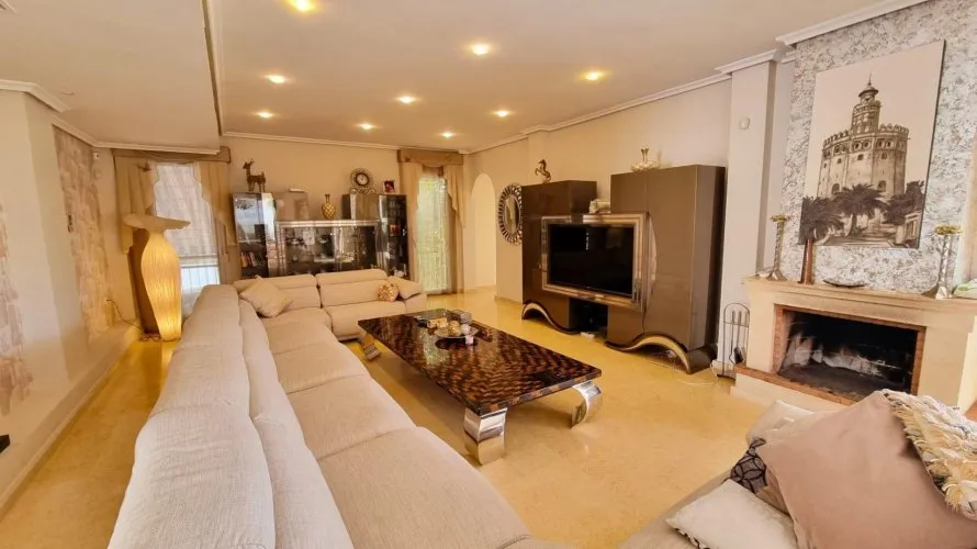 239m² villa for sale , Torrevieja, Spain No. 426 № 9