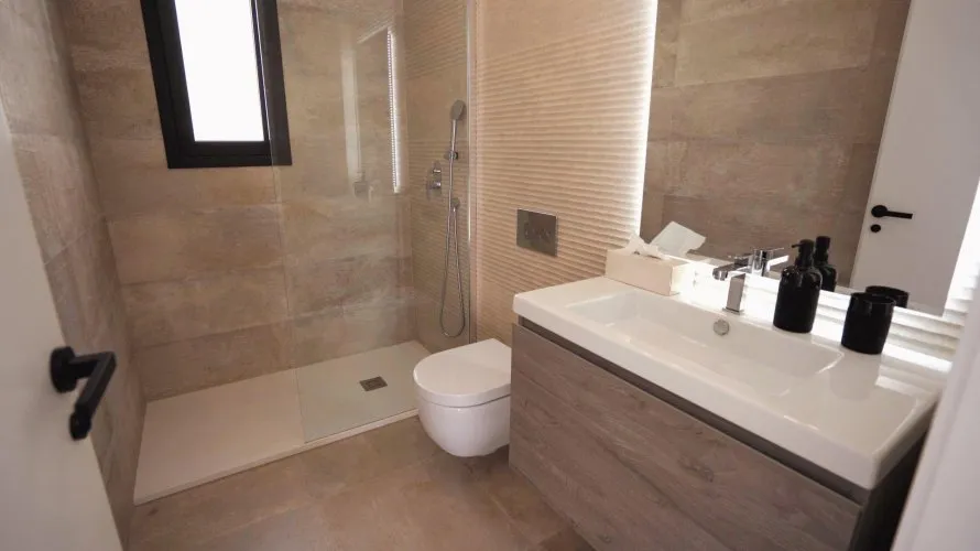 3 bedrooms villa for sale , La Florida, Spain No. 690 № 8