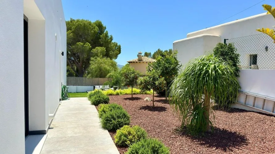 4 bedrooms villa for sale , Altea La Vella, Spain No. 418 № 24