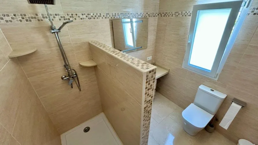 5 bedrooms villa for sale, Rojales, Spain No. 683 № 17