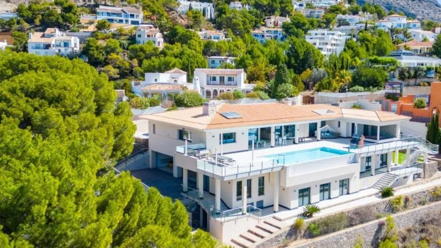 5 bedrooms villa for sale, Zona Altea Hills, Spain No. 703