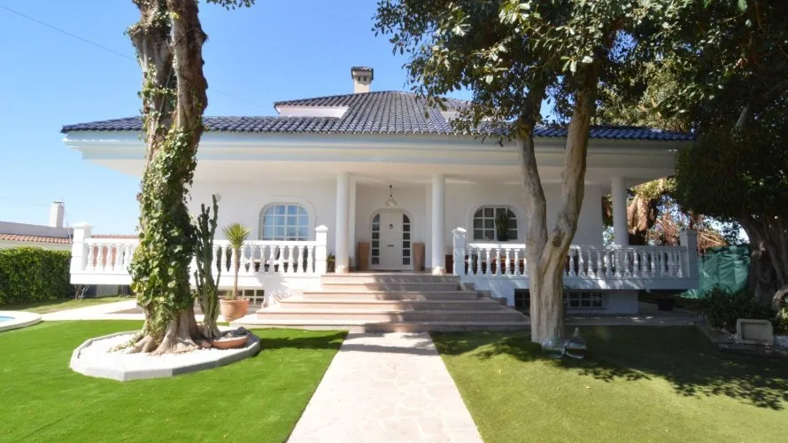 4 bedrooms villa for sale , Torrevieja, Spain No. 409 № 25