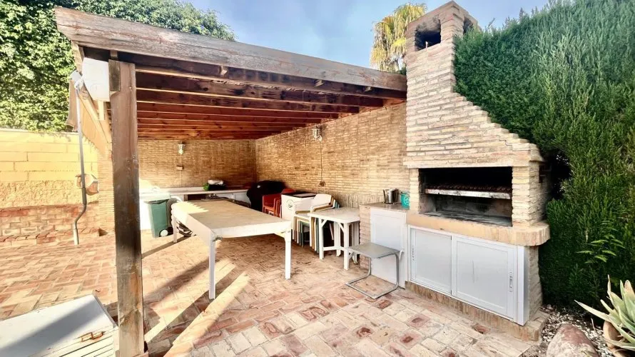 4 bedrooms villa for sale , Torrevieja, Spain No. 424 № 8