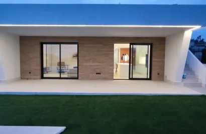 3 bedrooms villa for sale , Ciudad Quesada, Spain No. 413