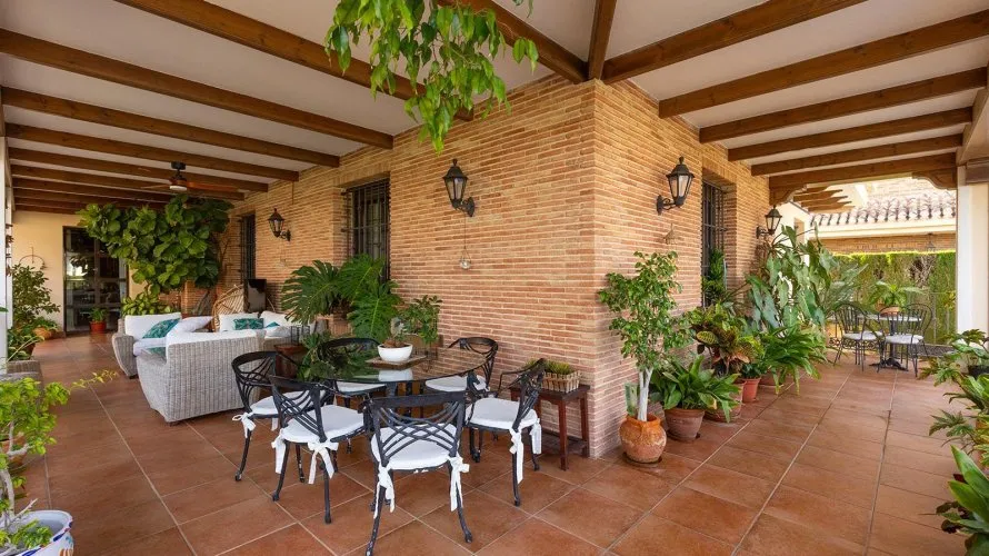 6 bedrooms villa for sale, La Veleta, Spain No. 660 № 7
