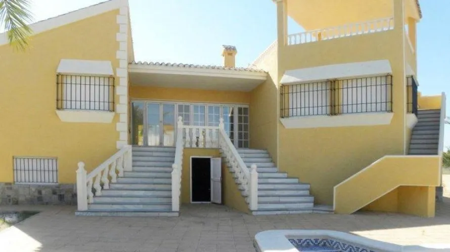 3 bedrooms villa for sale , La Manga del Mar Menor, Spain No. 447 № 13