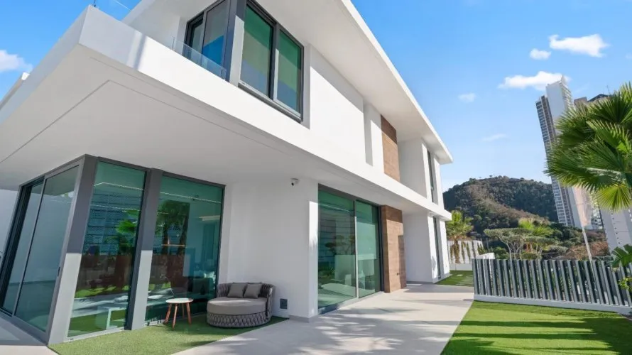 4 bedrooms villa for sale , Benidorm, Spain No. 696 № 28