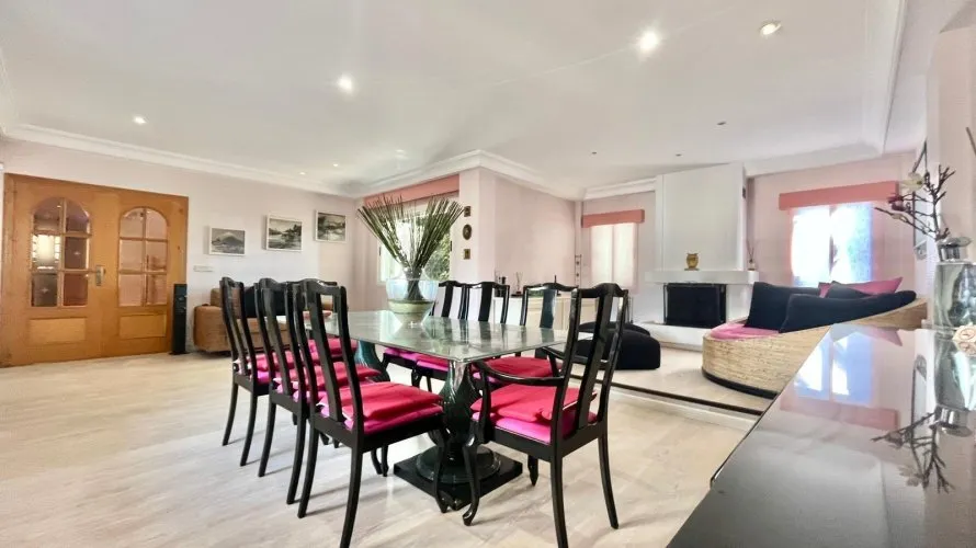 4 bedrooms villa for sale , Torrevieja, Spain No. 424 № 23