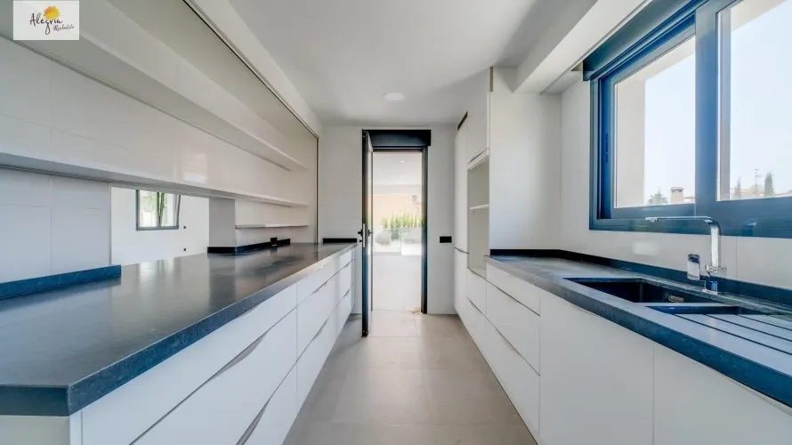 5 bedrooms villa for sale , Calpe, Spain No. 510 № 8