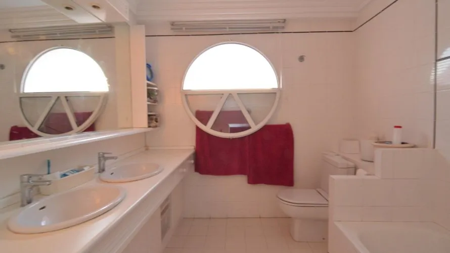 4 bedrooms villa for sale , Torrevieja, Spain No. 409 № 3