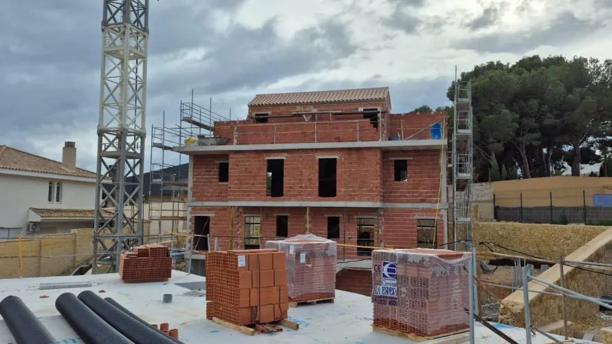3 bedrooms house for sale, La Nucia, Spain No. 705 № 13