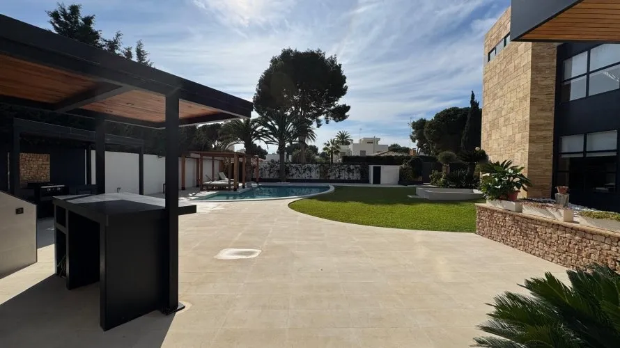 7 bedrooms villa for sale , Dehesa De Campoamor, Spain No. 404 № 20