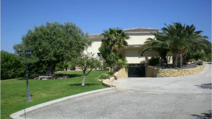 5 bedrooms villa for sale , L'Alfàs del Pi, Spain No. 528 № 3