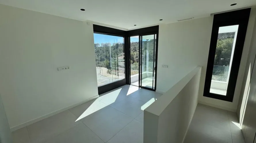 3 bedrooms villa for sale, Finestrat, Spain No. 666 № 16