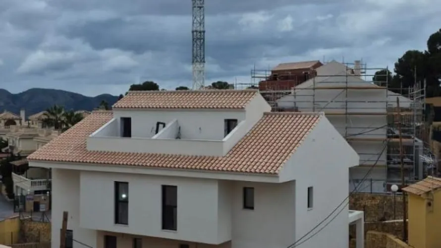 3 bedrooms house for sale, La Nucia, Spain No. 705 № 17