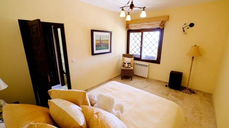 4 bedrooms villa for sale , Fustera, Spain No. 463 № 10