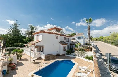 185m² villa for sale, Castilblanco de los Arroyos, Spain No. 756