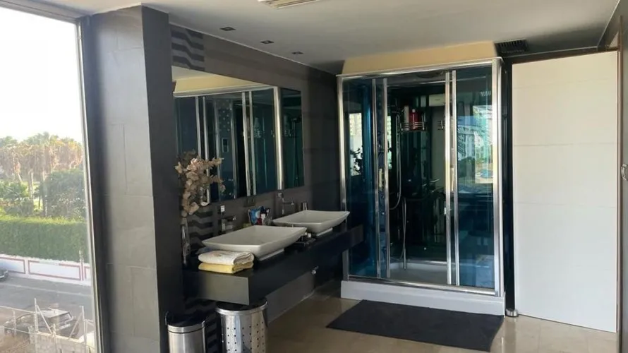 5 bedrooms villa for sale, Alicante, Spain No. 739 № 28