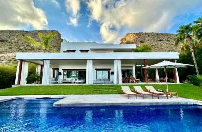 5 bedrooms villa for sale, Finestrat, Spain No. 727