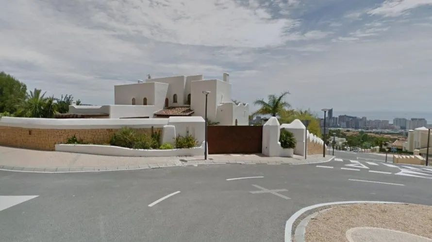 5 bedrooms villa for sale, Finestrat, Spain No. 727 № 5