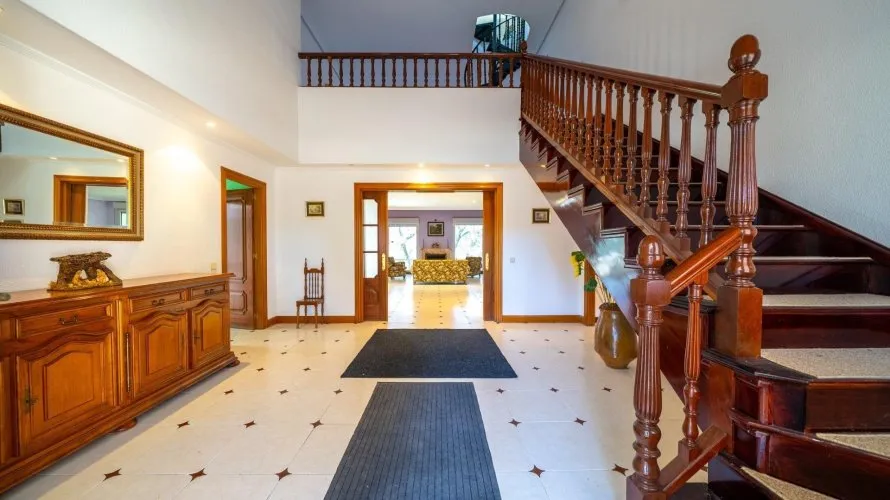 8 bedrooms house for sale, Colmenarejo, Spain No. 767 № 9