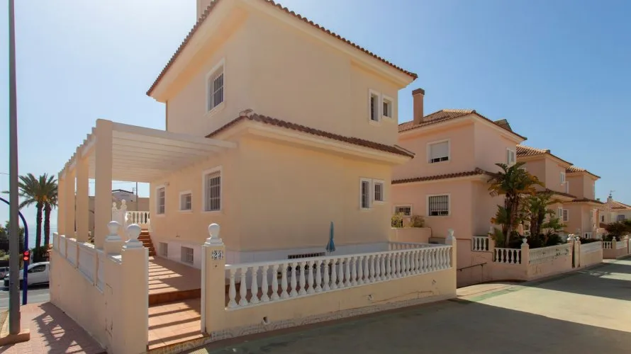 180m² villa for sale, Torrevieja, Spain No. 786 № 22