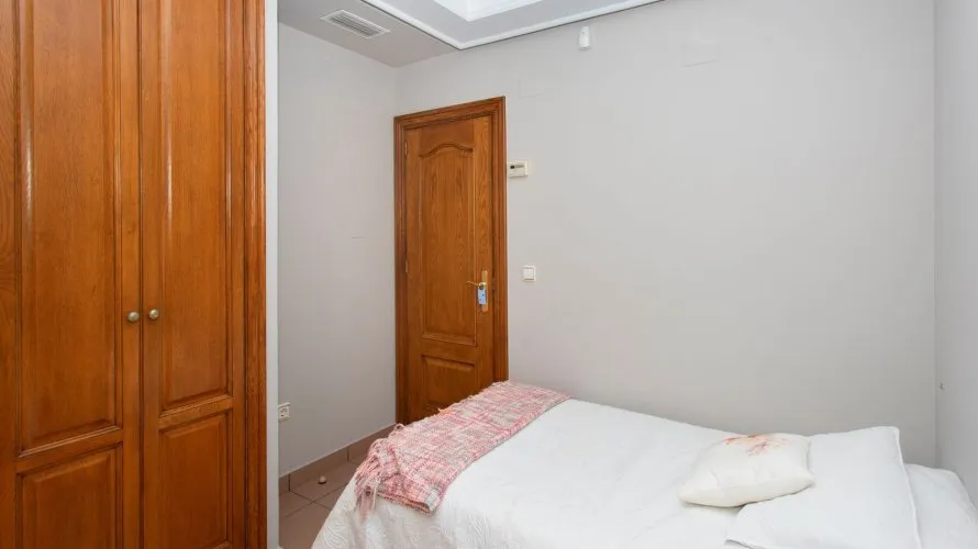 180m² villa for sale, Torrevieja, Spain No. 786 № 13