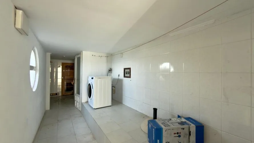 7 bedrooms villa for sale, Benidorm, Spain No. 796 № 18