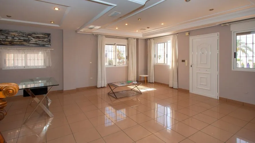 180m² villa for sale, Torrevieja, Spain No. 786 № 15