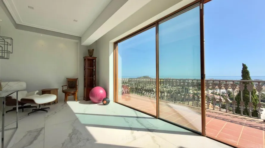 4 bedrooms villa for sale, La Pedrera, Spain No. 768 № 8
