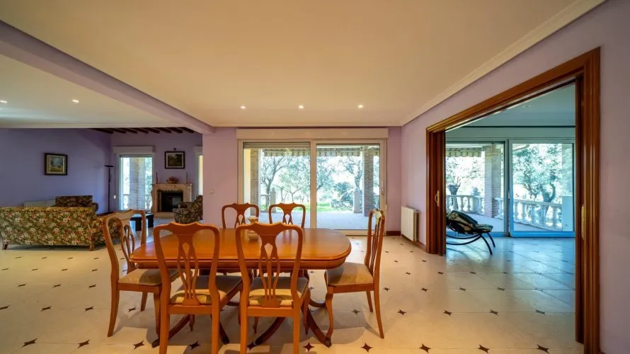 8 bedrooms house for sale, Colmenarejo, Spain No. 767 № 2