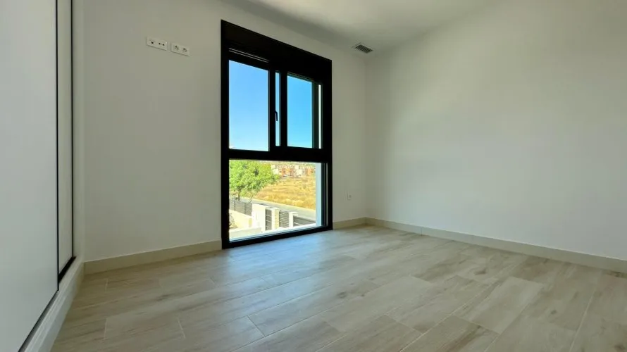 4 bedrooms villa for sale, Mutxamel, Spain No. 846 № 16