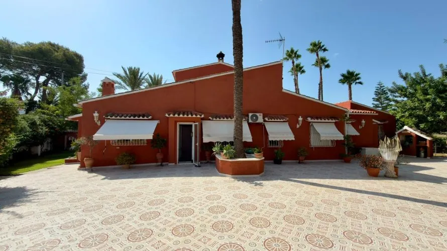 5 bedrooms villa for sale, Benidorm, Spain No. 847 № 2
