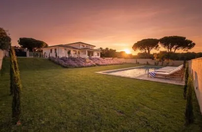 6 bedrooms villa for sale, Valdemorillo, Spain No. 851