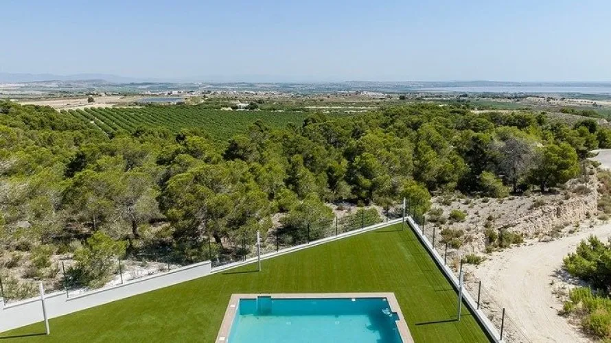 3 bedrooms bungalow for sale, San Miguel de Salinas, Spain No. 849 № 19