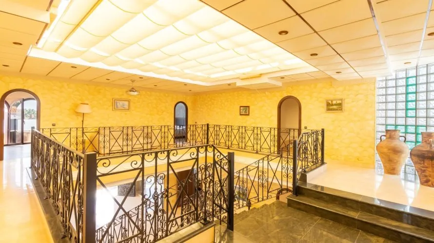 624m² villa for sale, La Zenia, Spain No. 807 № 26