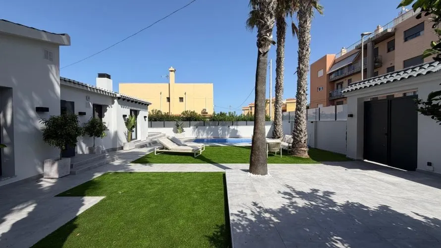 4 bedrooms villa for sale, Torrevieja, Spain No. 844 № 4