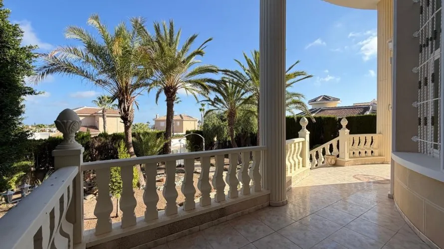 6 bedrooms villa for sale, Rojales, Spain No. 834 № 20